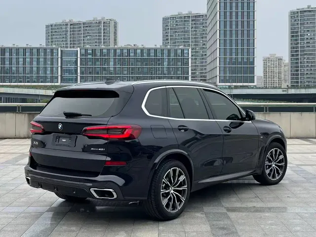 BMW X5 — Фото автомобиля 15