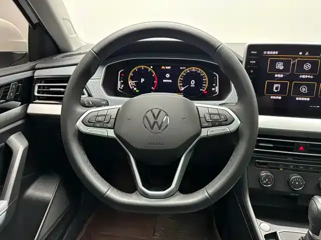 Volkswagen Lavida — Фото автомобиля 5
