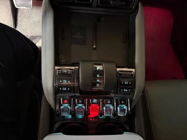 BYD FangChengBao Leopard 5 — Фото автомобиля 14