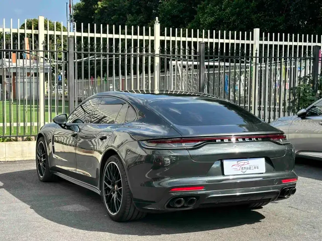Porsche Panamera — Фото автомобиля 15