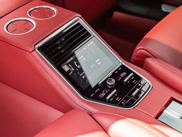 Porsche Panamera — Фото автомобиля 17