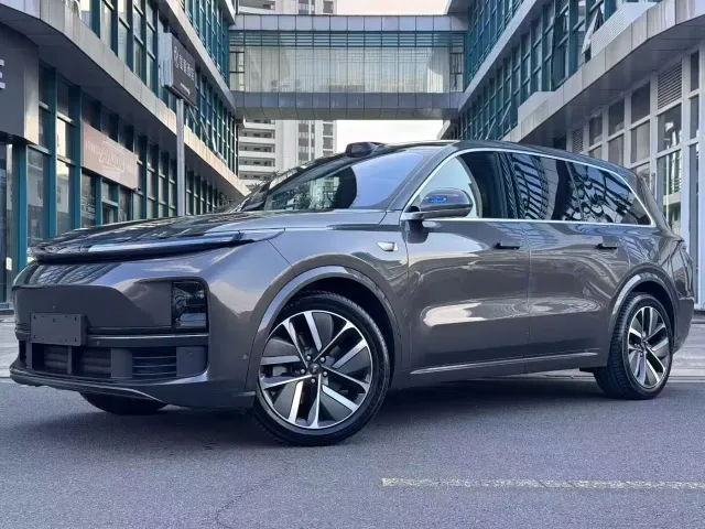Фотография автомобиля — Li Auto L9