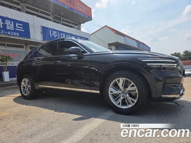 Genesis GV70 2.5T Бензин AWD — Фото автомобиля 2