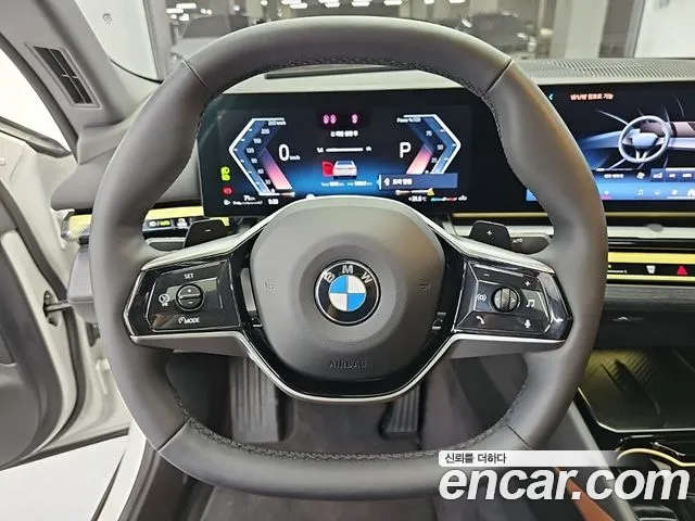 BMW 5-Series 5 серия (G60) — Фото автомобиля 9