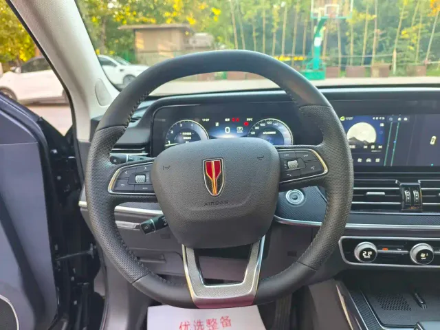 Hongqi HS5 — Фото автомобиля 15