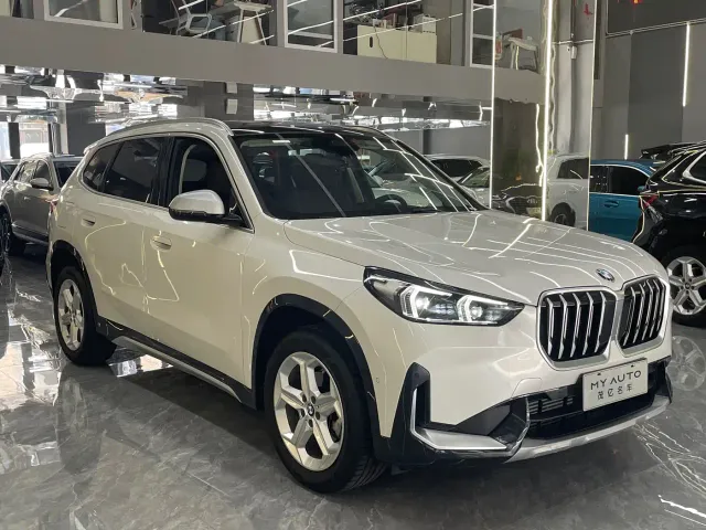 BMW X1 — Фото автомобиля 3