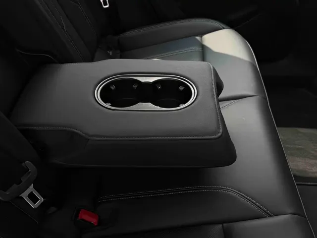 Audi Q4 e-tron — Фото автомобиля 13
