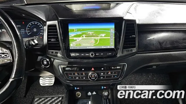 KG_Mobility_Ssangyong Rexton Новый Rexton Sport Khan Дизель 2.2 4WD — Фото автомобиля 13