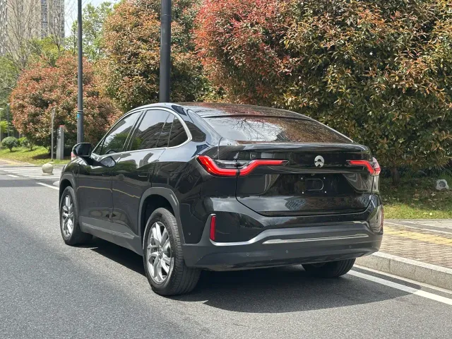 Nio EC6 — Фото автомобиля 9