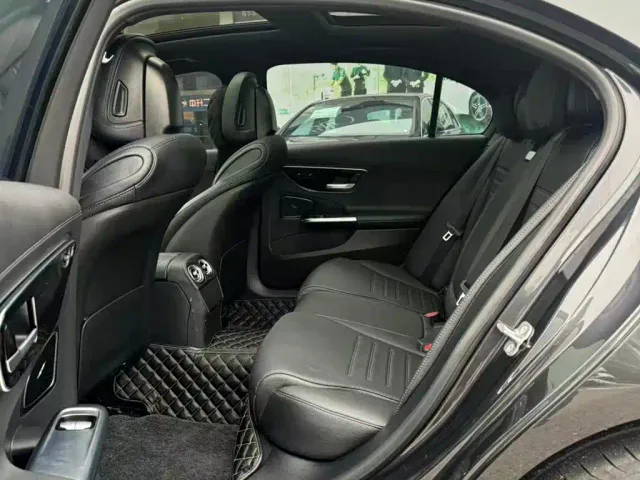 Mercedes-Benz C-Class — Фото автомобиля 13