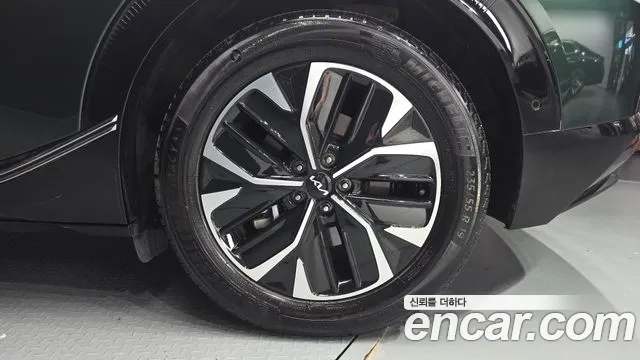 Kia EV6 Long Range — Фото автомобиля 4