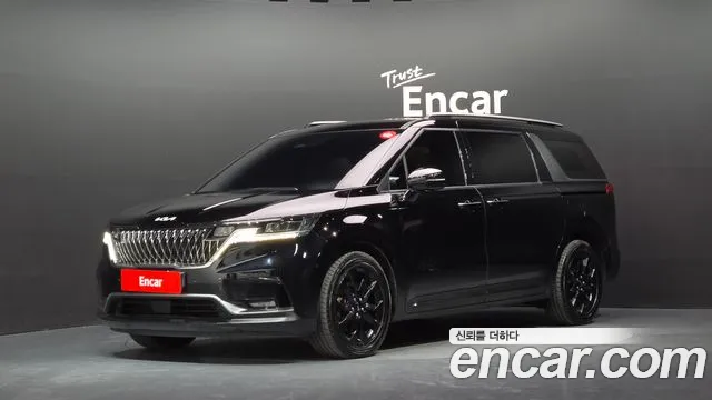 Фотография автомобиля — Kia Carnival