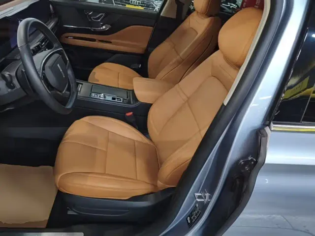 Lincoln Corsair — Фото автомобиля 14
