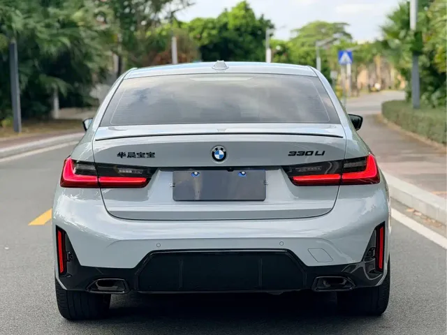 BMW 3 Series — Фото автомобиля 16