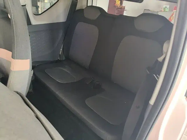 Wuling Hongguang Mini EV — Фото автомобиля 16