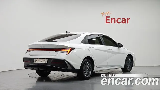 Hyundai Avante — Фото автомобиля 2