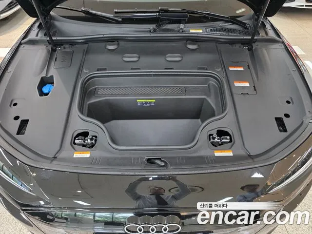 Audi A6 e-Tron — Фото автомобиля 6