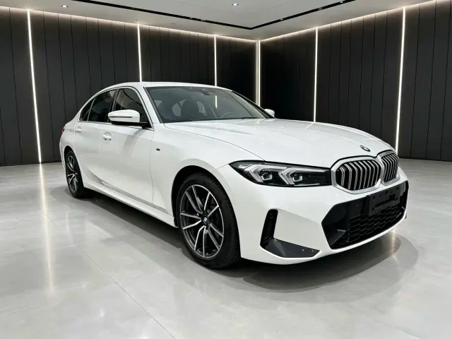 BMW 3 Series — Фото автомобиля 3