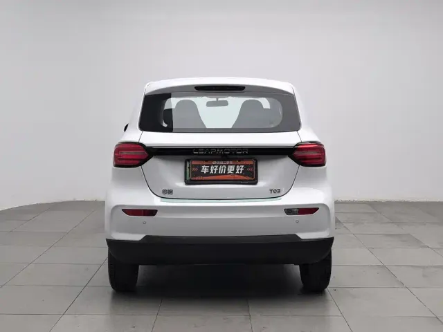 Leapmotor T03 — Фото автомобиля 4