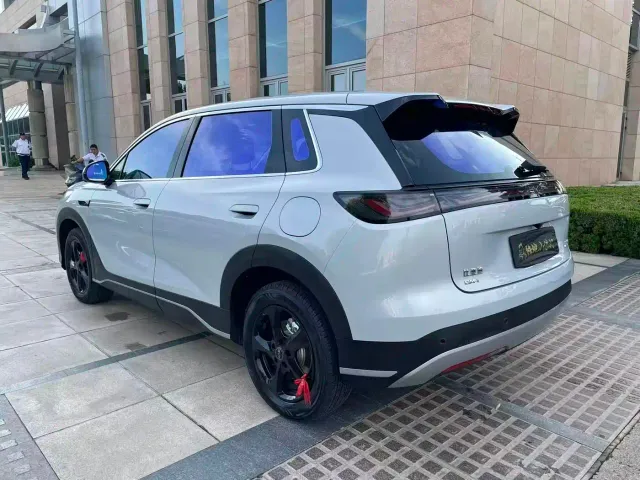BYD Seal 05 DM-i — Фото автомобиля 4