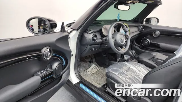 Mini Cooper Convertible — Фото автомобиля 9