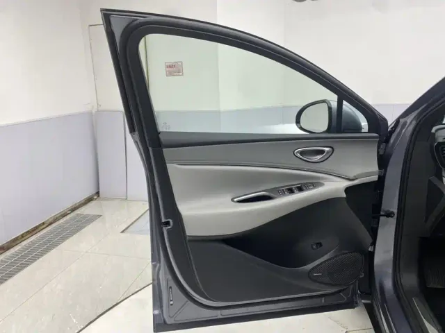 BYD Sealion 06 — Фото автомобиля 16