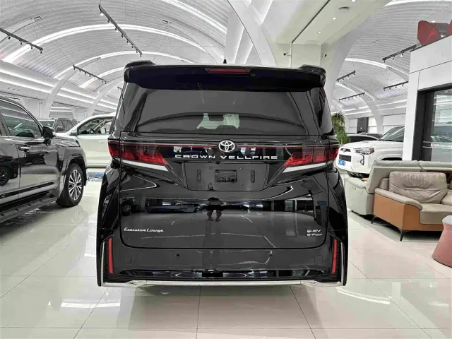 Toyota Vellfire — Фото автомобиля 7