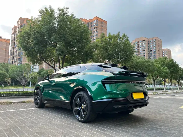 Lotus Eletre — Фото автомобиля 16