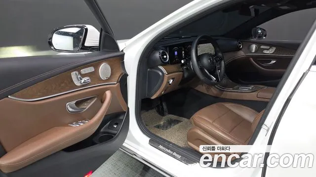 Mercedes-Benz E-Class W213 — Фото автомобиля 15