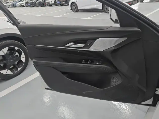 Cadillac CT4 — Фото автомобиля 7