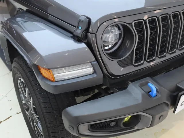 Jeep Wrangler 4xe — Фото автомобиля 19