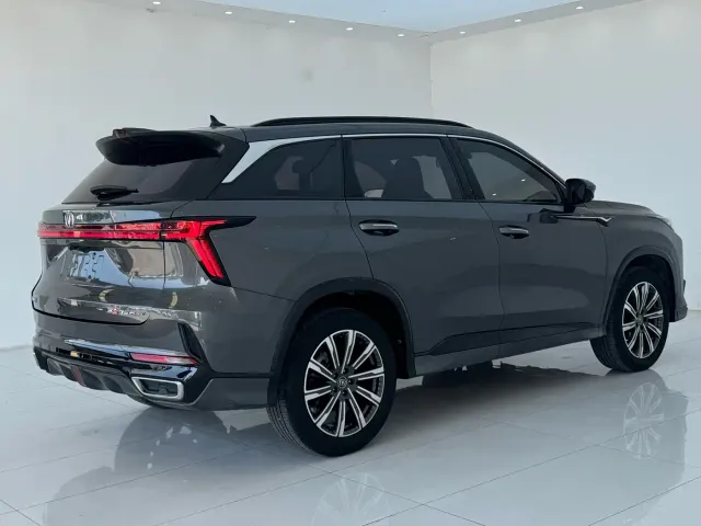 Changan CS75 Plus — Фото автомобиля 9
