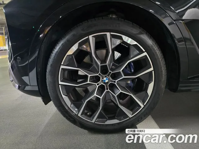 BMW X7 — Фото автомобиля 11