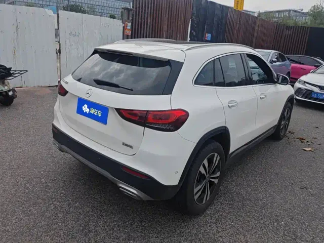 Mercedes-Benz GLA-Class — Фото автомобиля 3