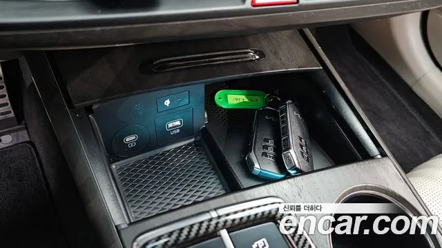 Kia K8 K8 Hybrid — Фото автомобиля 30