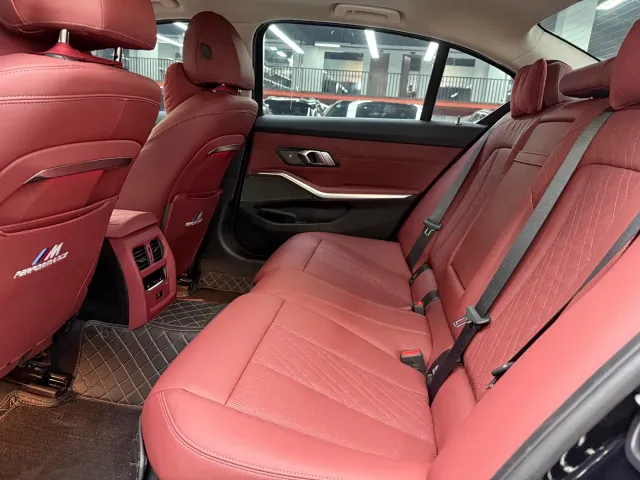 BMW 3 Series — Фото автомобиля 16