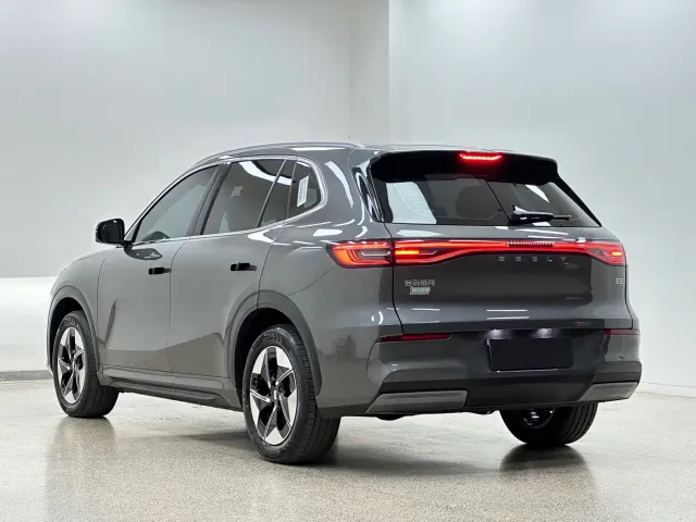 Geely Galaxy E5 — Фото автомобиля 3