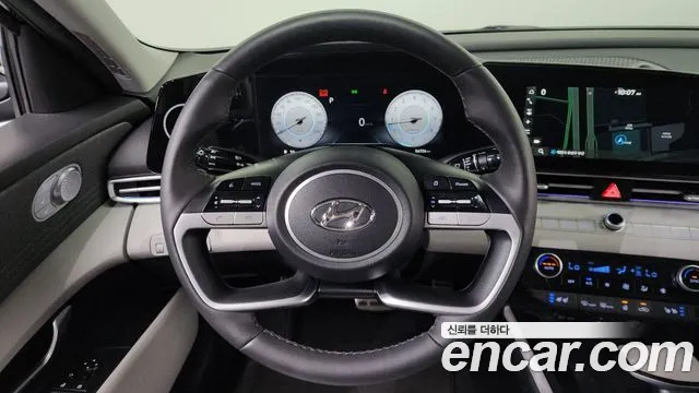 Hyundai AVANTE Avante (CN7) — Фото автомобиля 15