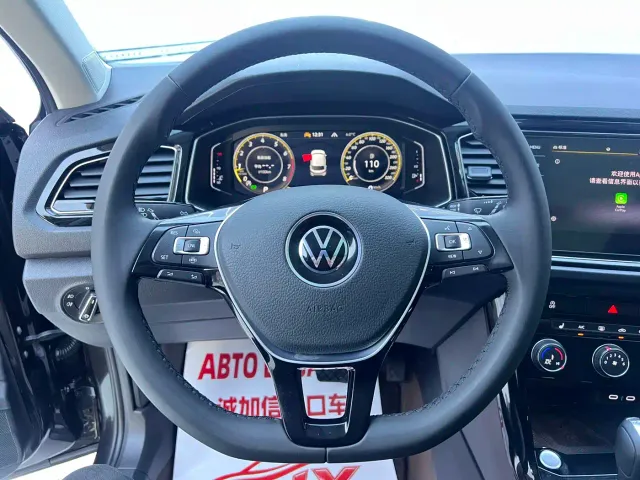 Volkswagen T-Roc — Фото автомобиля 11