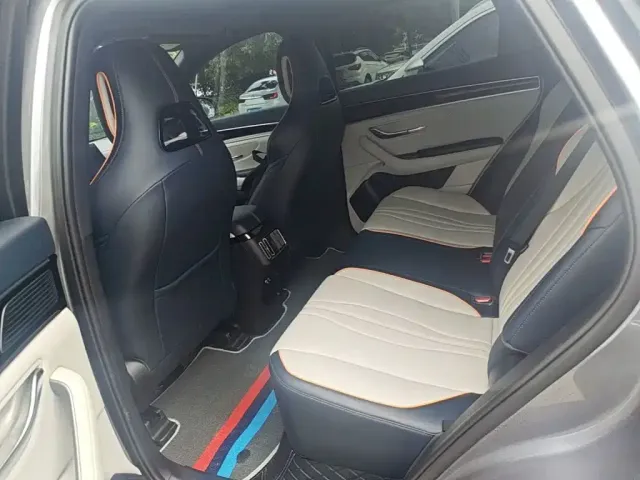BYD Song PLUS PHEV 2024 Glory Edition DM-i 110km Flagship — Фото автомобиля 12