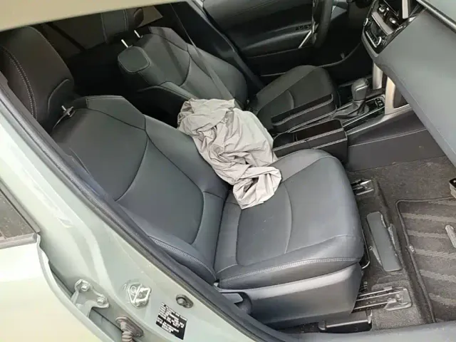 Toyota Corolla Cross — Фото автомобиля 24