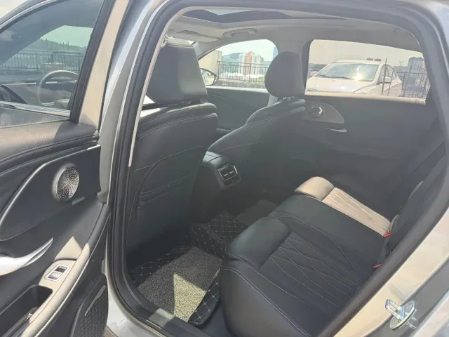 Chery Arrizo 8 — Фото автомобиля 11