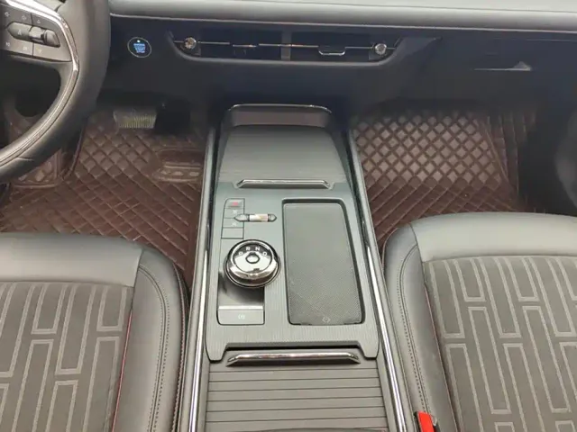 Ford Mondeo — Фото автомобиля 16
