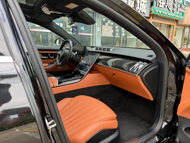 Mercedes-Benz S-Class — Фото автомобиля 4
