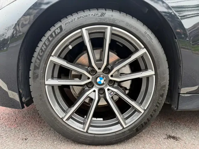 BMW 3 Series — Фото автомобиля 9