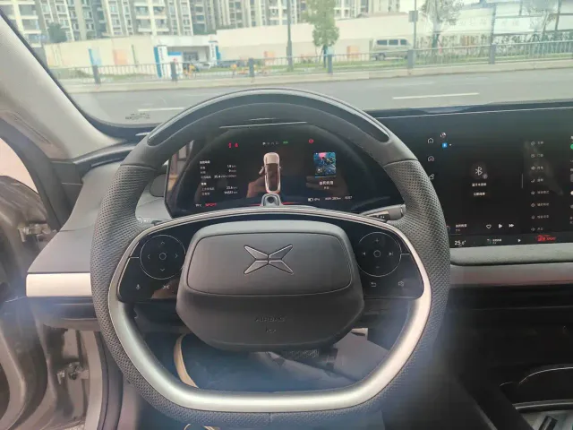 Xpeng P7 — Фото автомобиля 22