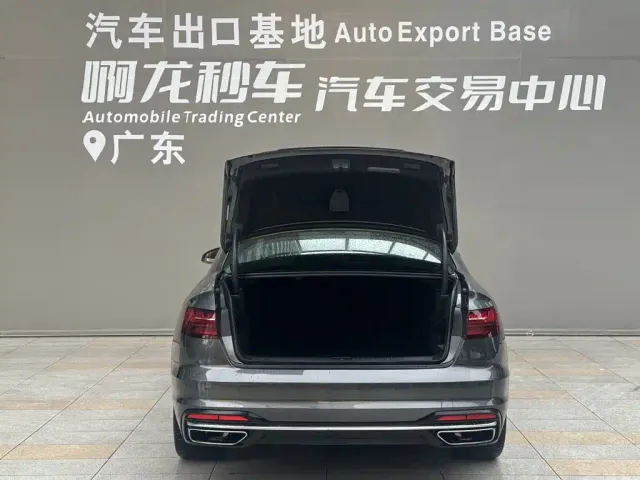 Audi A4L — Фото автомобиля 13