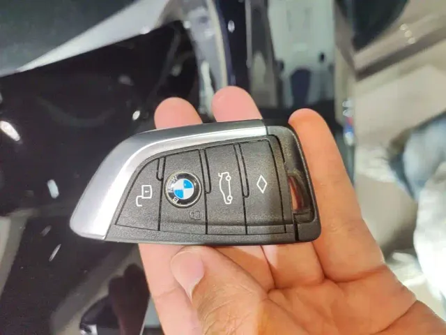 BMW 3 Series — Фото автомобиля 8