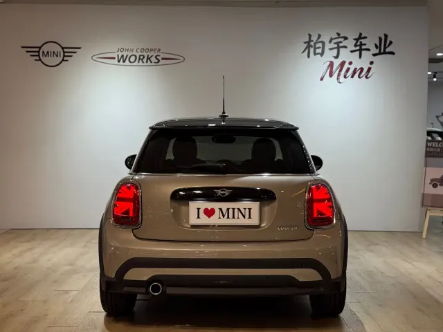 MINI Hatch — Фото автомобиля 4