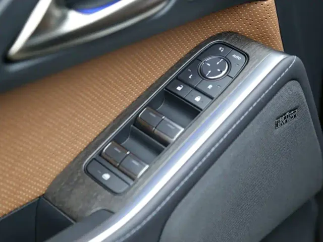 Lexus GX — Фото автомобиля 11